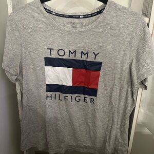 Tommy Hilfiger Gray Logo T-Shirt